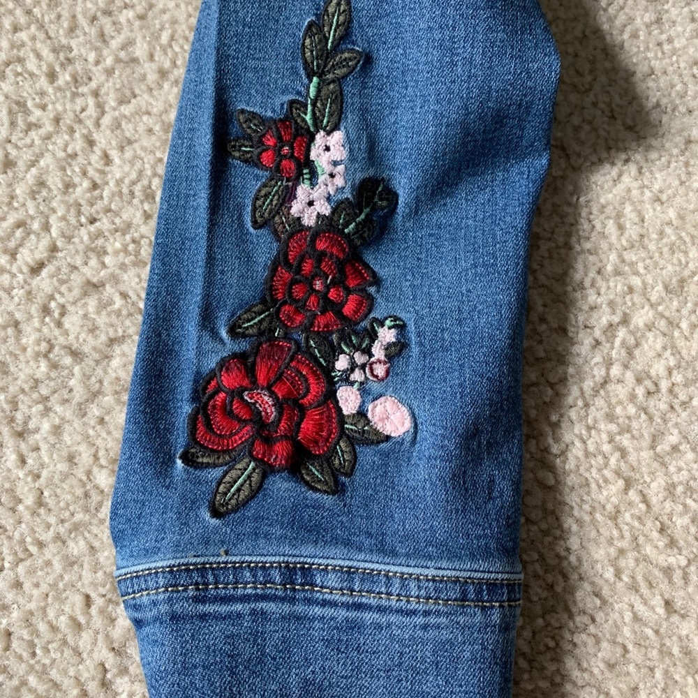NEW Joseph Ribka Embroidered Jean Jacket - Picture 4 of 9